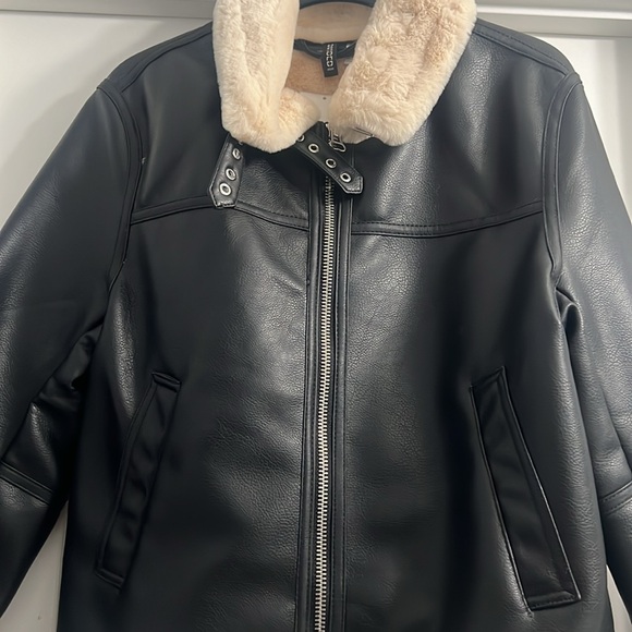 Faux fur lined jacket medium - Picture 7 of 7